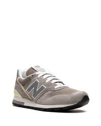 Baskets basses gris foncé New Balance