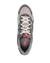 Baskets basses gris foncé Asics