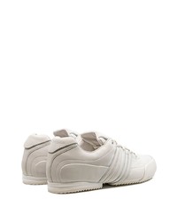 Baskets basses imprimées blanches adidas