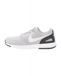 Baskets basses imprimées grises Nike