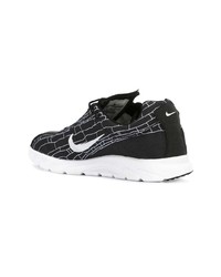 Baskets basses imprimées noires et blanches Nike