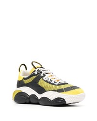 Baskets basses jaunes Moschino