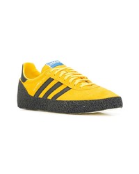 Baskets basses jaunes adidas