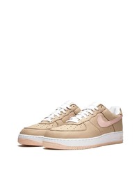 Baskets basses marron clair Nike