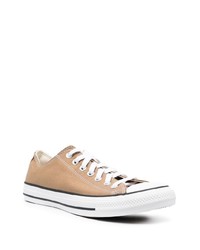 Baskets basses marron clair Converse