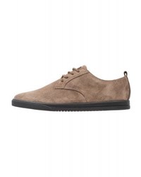 Baskets basses marron clair Clae