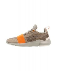 Baskets basses marron clair Creative Recreation
