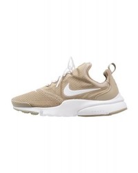 Baskets basses marron clair Nike