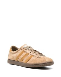 Baskets basses marron clair adidas