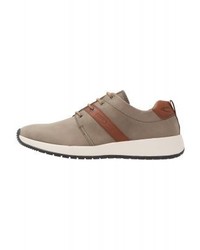 Baskets basses marron camel active