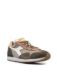 Baskets basses marron Diadora