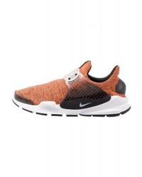 Baskets basses marron Nike