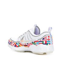 Baskets basses multicolores Nike