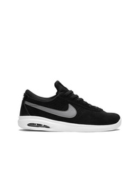 Baskets basses noires et blanches Nike