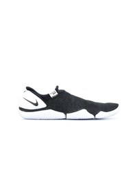 Baskets basses noires et blanches Nike