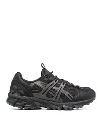 Baskets basses noires Asics