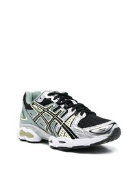 Baskets basses noires Asics