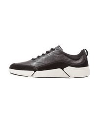 Baskets basses noires Geox