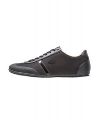 Baskets basses noires Lacoste