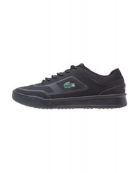 Baskets basses noires Lacoste