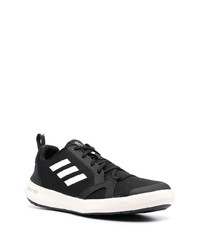 Baskets basses noires adidas