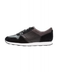 Baskets basses noires UGG