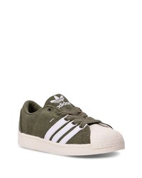 Baskets basses olive adidas