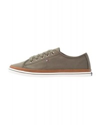 Baskets basses olive Tommy Hilfiger