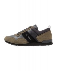 Baskets basses olive Tommy Hilfiger