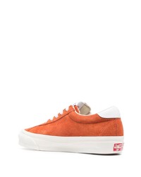 Baskets basses orange Vans