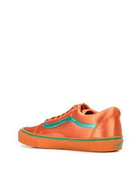 Baskets basses orange Vans