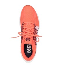 Baskets basses orange Nike