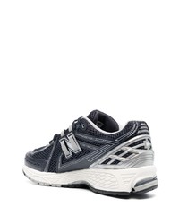 Baskets basses ornées bleu marine New Balance