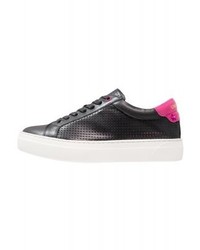 Baskets basses pourpre foncé UMA PARKER