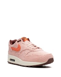 Baskets basses roses Nike