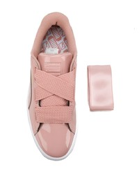 Baskets basses roses Puma