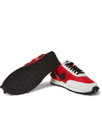 Baskets basses rouge et blanc Nike