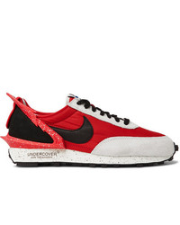 Baskets basses rouge et blanc Nike