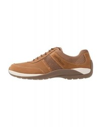 Baskets basses tabac camel active