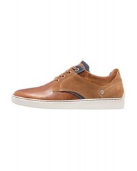 Baskets basses tabac Wrangler