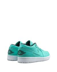 Baskets basses turquoise Jordan