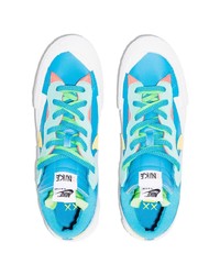 Baskets basses turquoise Nike