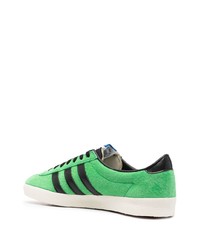 Baskets basses vert menthe adidas