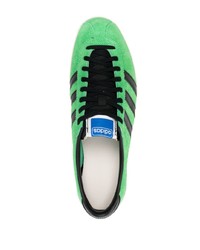 Baskets basses vert menthe adidas