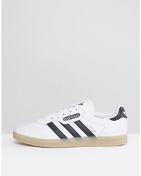 Baskets blanches adidas