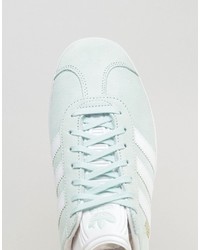 Baskets bleu clair adidas