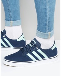 Baskets bleu marine adidas