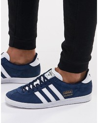 Baskets bleu marine adidas