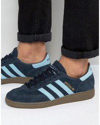 Baskets bleu marine adidas