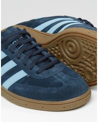 Baskets bleu marine adidas